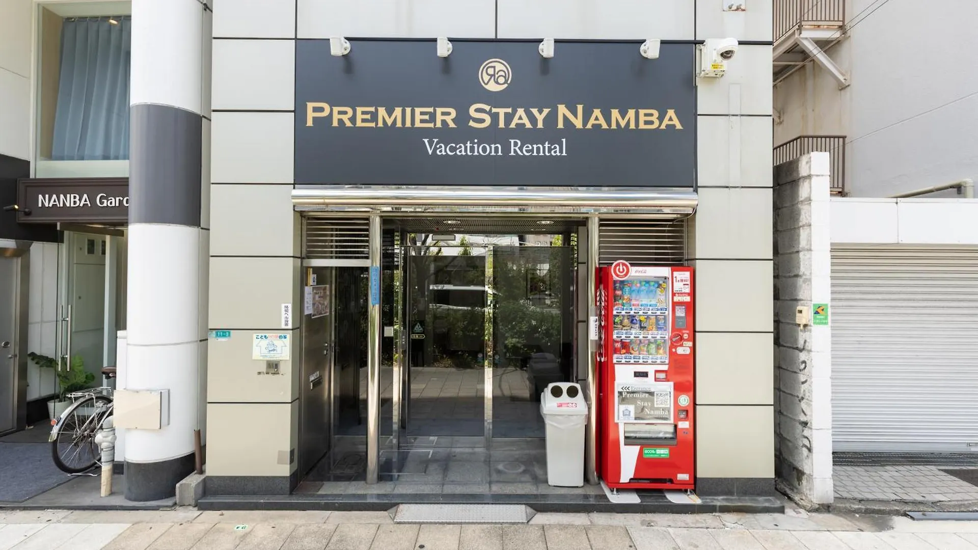 Premier Stay Namba なんば駅徒歩3分 3 Mins Walk From Namba Station 7Rooms Billiards Table 2Baths 4Toilets Ósaka