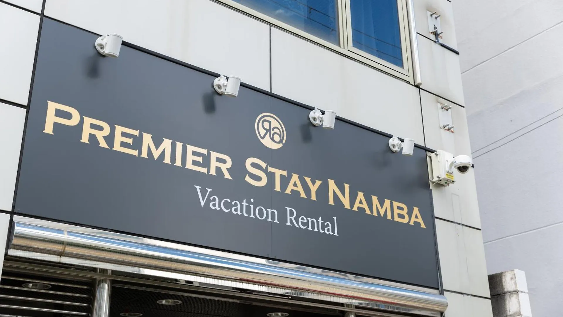 Premier Stay Namba なんば駅徒歩3分 3 Mins Walk From Namba Station 7Rooms Billiards Table 2Baths 4Toilets Osaka 0*,  Japan