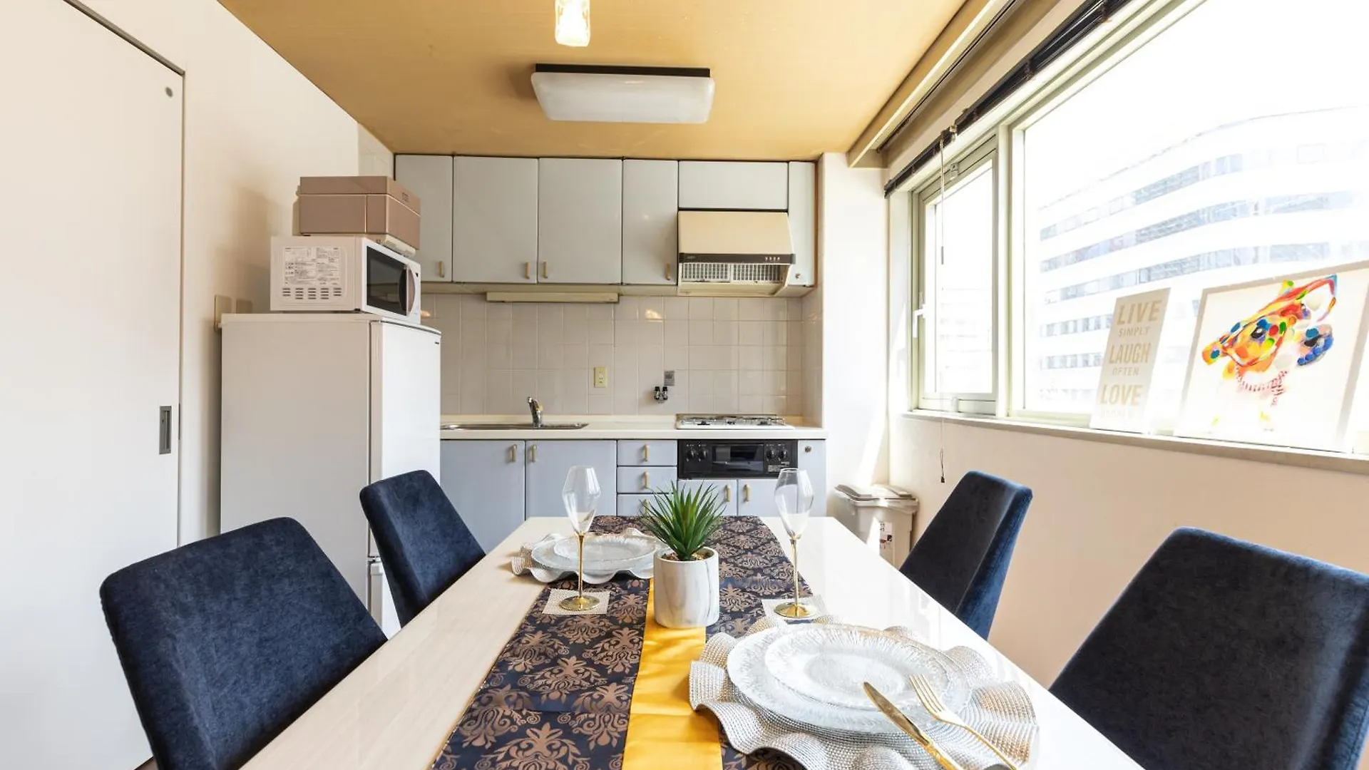 Apartment Premier Stay Namba なんば駅徒歩3分 3 Mins Walk From Namba Station 7Rooms Billiards Table 2Baths 4Toilets Osaka Japan