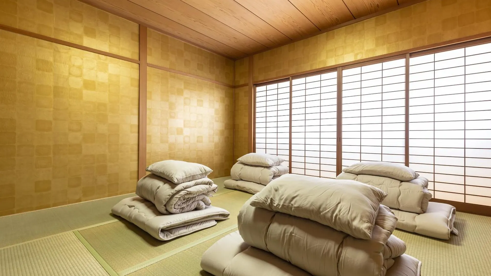 Premier Stay Namba なんば駅徒歩3分 3 Mins Walk From Namba Station 7Rooms Billiards Table 2Baths 4Toilets Osaka Apartment