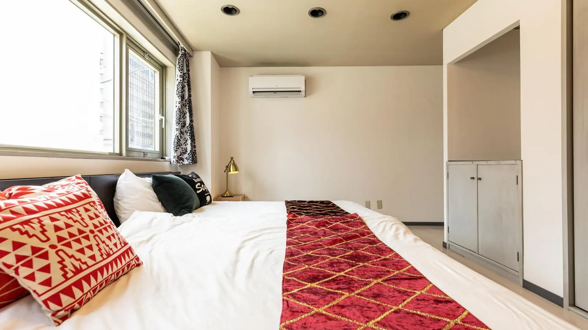 Apartment Premier Stay Namba なんば駅徒歩3分 3 Mins Walk From Namba Station 7Rooms Billiards Table 2Baths 4Toilets Osaka