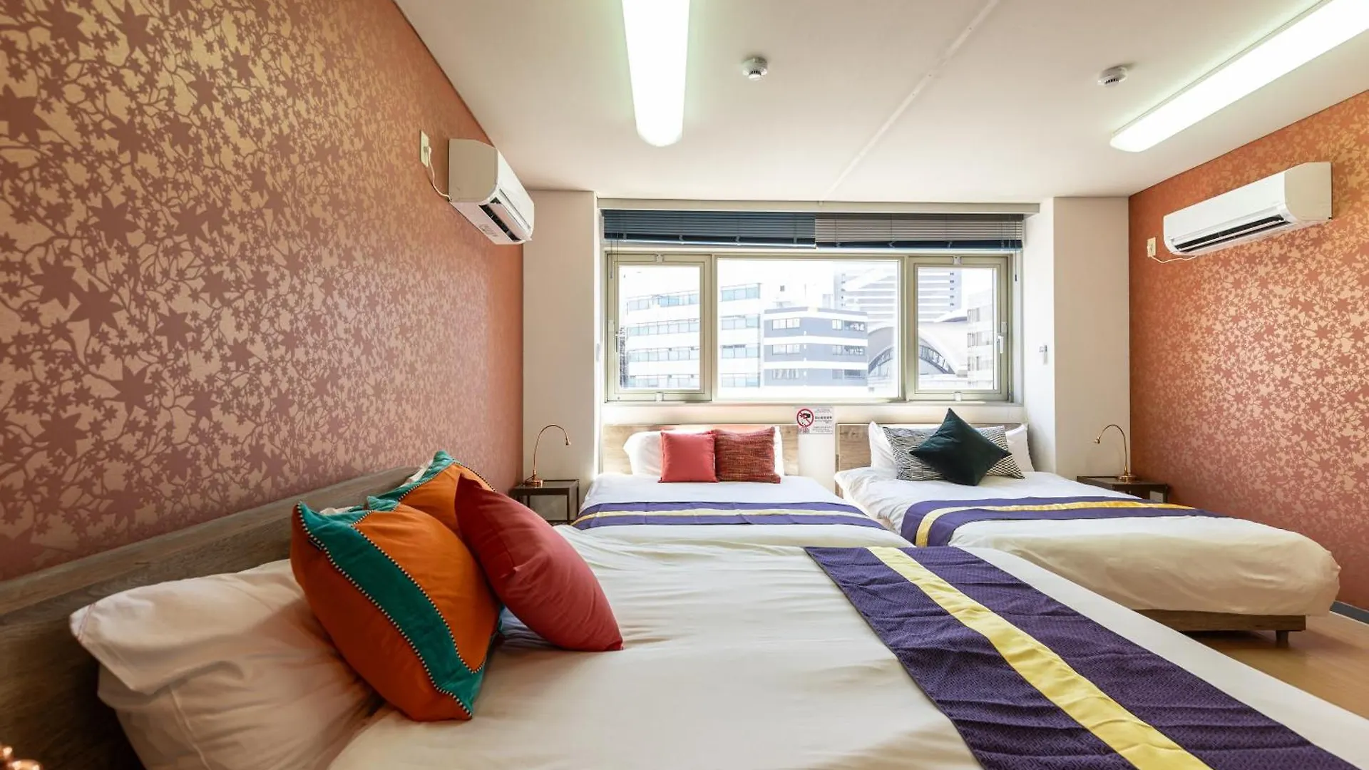Premier Stay Namba なんば駅徒歩3分 3 Mins Walk From Namba Station 7Rooms Billiards Table 2Baths 4Toilets Osaka
