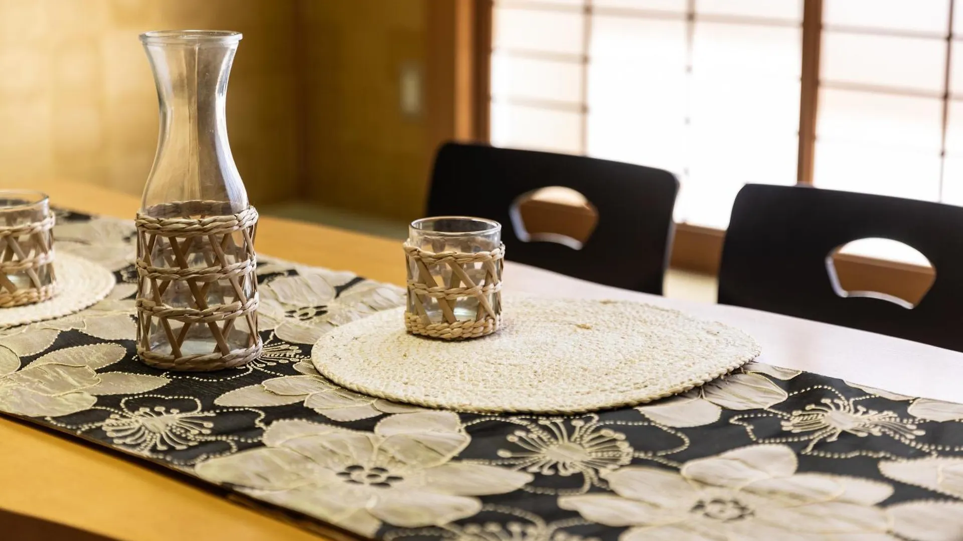 Apartment Premier Stay Namba なんば駅徒歩3分 3 Mins Walk From Namba Station 7Rooms Billiards Table 2Baths 4Toilets Osaka Japan